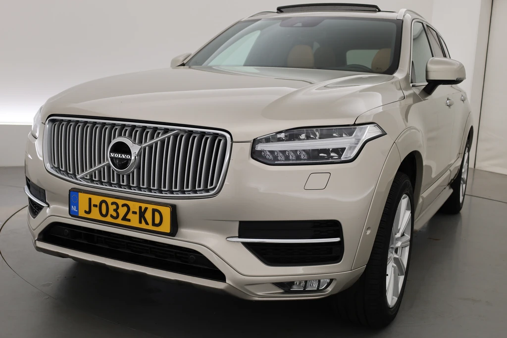 Volvo XC90 – foto 2