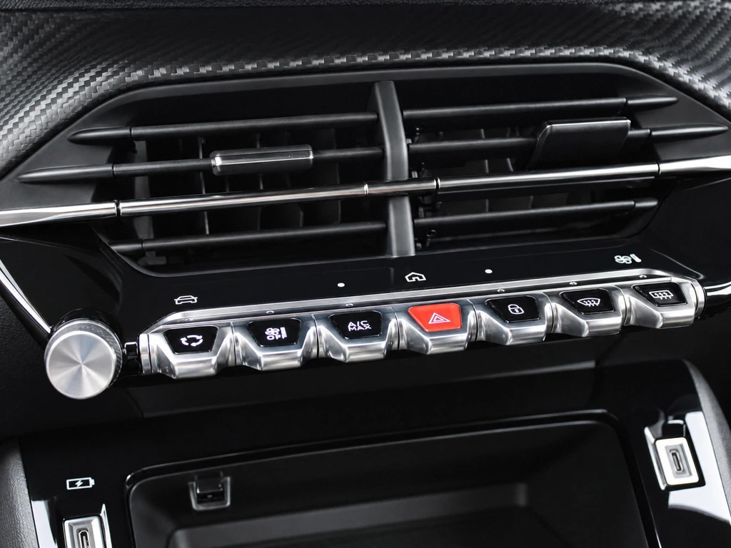 Peugeot 208 – foto 23