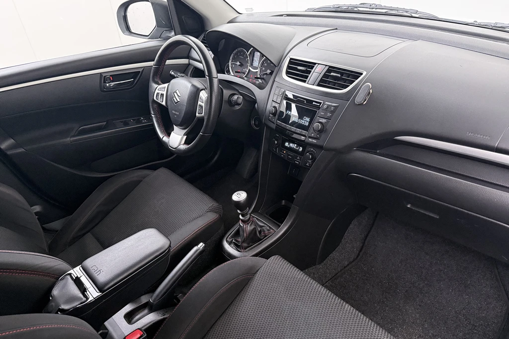 Suzuki Swift – foto 14