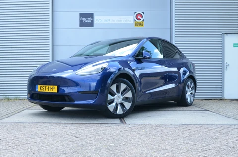 Tesla Model Y Long Range RWD 75 kWh Trekhaak, AutoPilot4.0 (FSD 99,- p/mnd)