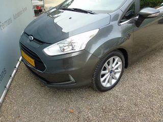 Ford B-MAX – thumbnail 4