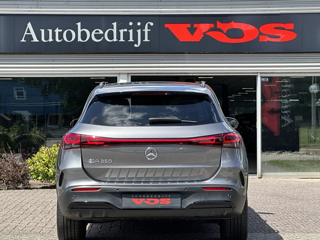 Mercedes-Benz EQA – foto 5
