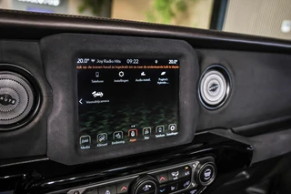 Jeep Wrangler – thumbnail 52