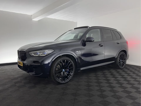 BMW X5 xDrive45e M-Sportpack High Executive (Plug-In) {SoH-91%} (INCL-BTW) *PANO | LEATHER | LASER-LED | HARMAN/KARDON | MEMORY-PACK | TOPVIEW | ADAPTIVE-CRUISE | BLINDSPOT | DIGI-COCKPIT | PRIVACY-GLASS | SHIFTPADDLES | HEAD-UP | TOWBAR | 22''A