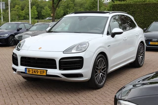 Porsche Cayenne – thumbnail 1