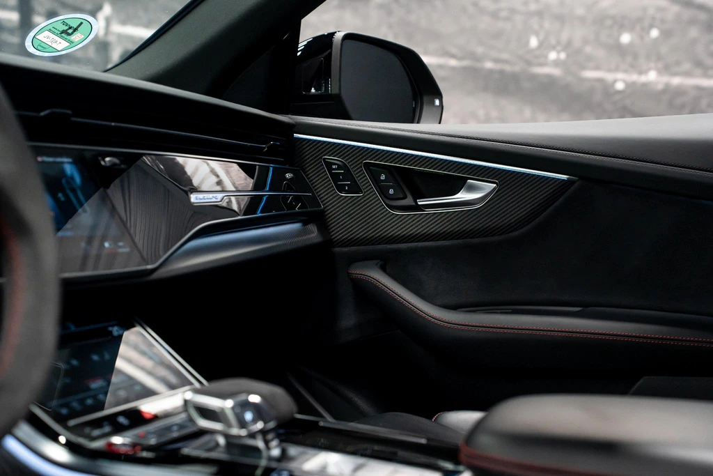 Audi RSQ8 – foto 9