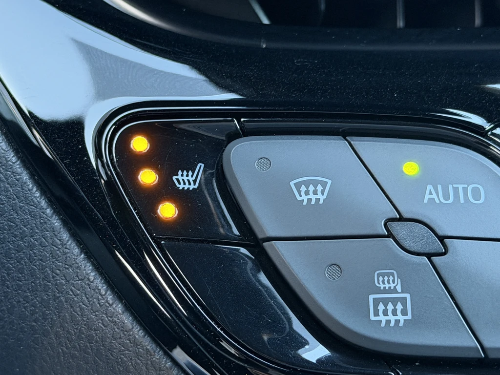 Toyota C-HR – foto 32