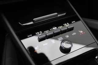 Porsche Cayenne – thumbnail 23