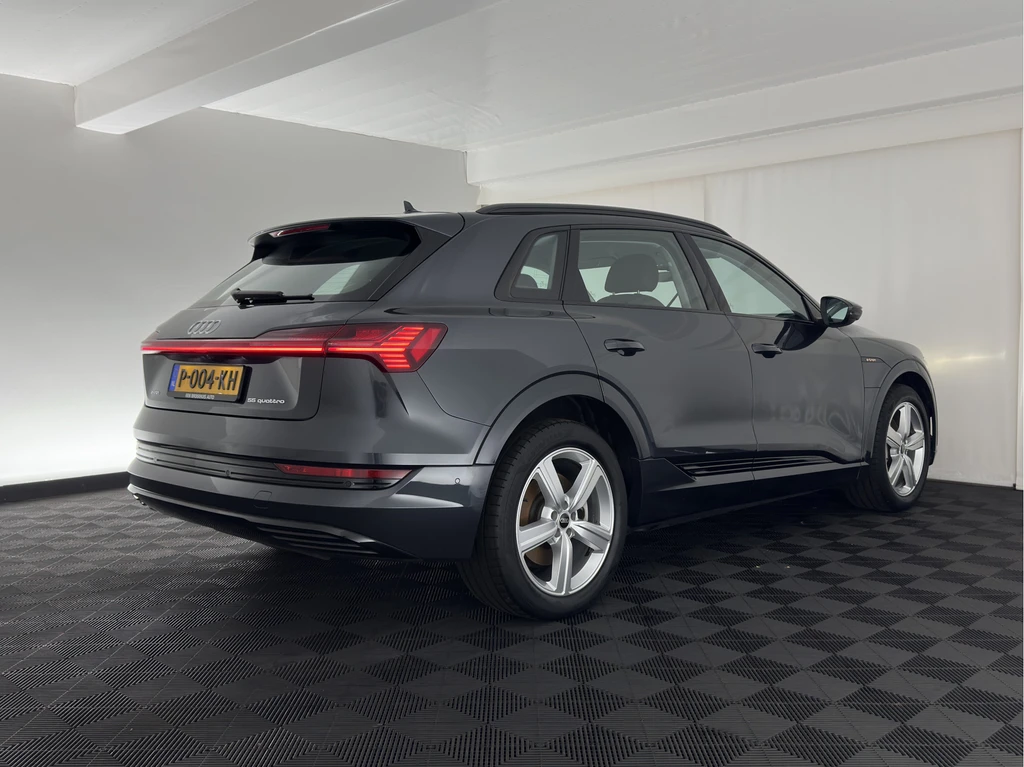 Audi e-tron – foto 4