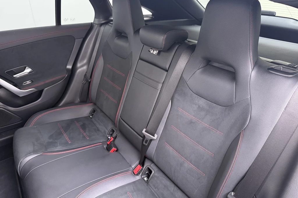 Mercedes-Benz CLA – foto 12