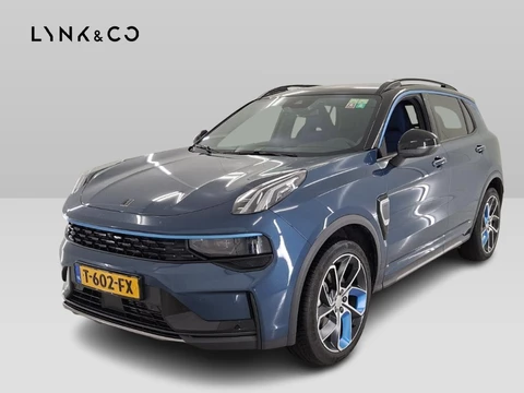 Lynk & Co 01 1.5 PHEV 262PK Adapt.Cruise 360° Cam Carplay Zwarte Hemel Plug-in Stoelverw Vol opties!