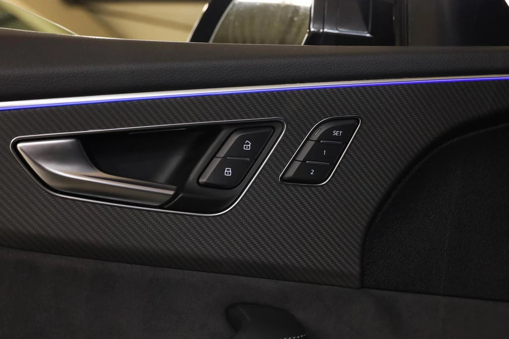 Audi RSQ8 – foto 42