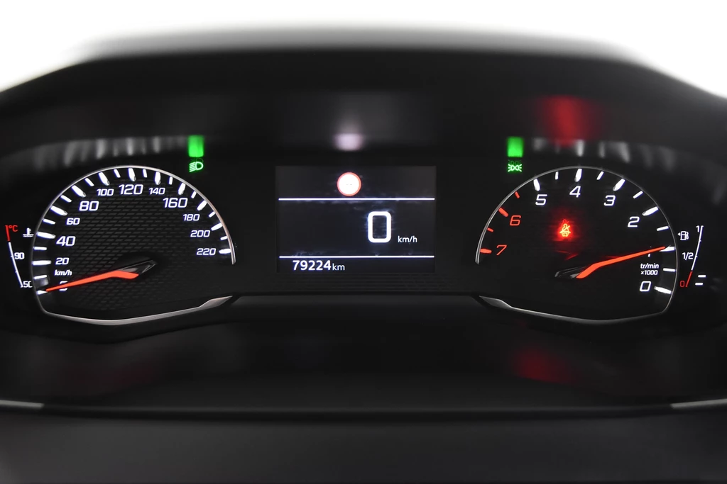 Peugeot 208 – foto 15