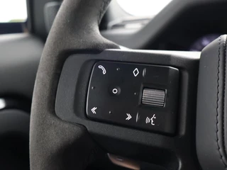 Land Rover Defender – thumbnail 80