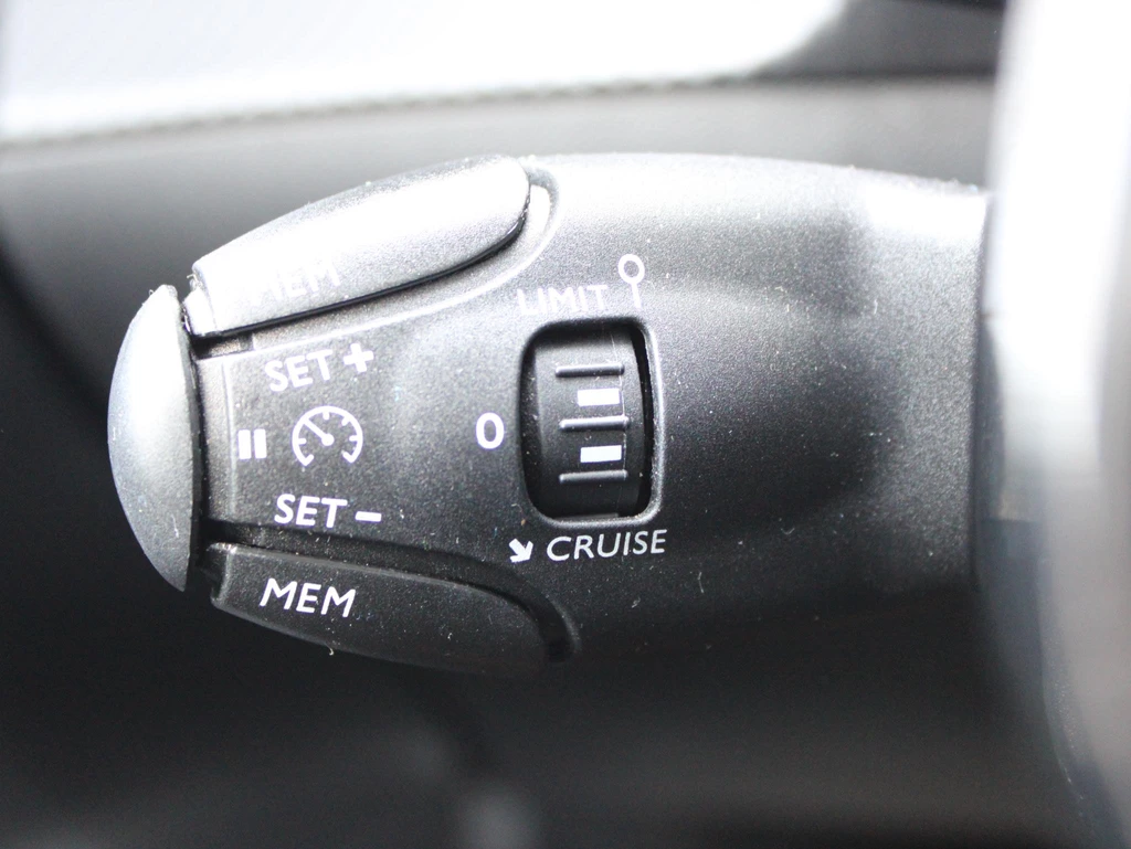 Peugeot 208 – foto 20