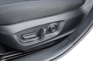 Toyota Prius – thumbnail 6