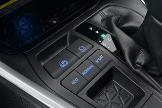 Toyota RAV4 – thumbnail 18