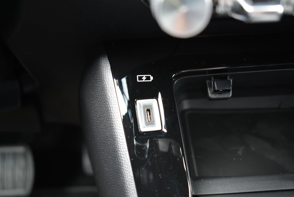 Peugeot e-2008 – foto 45