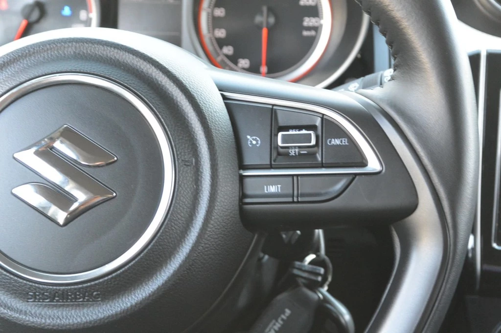 Suzuki Swift – foto 18