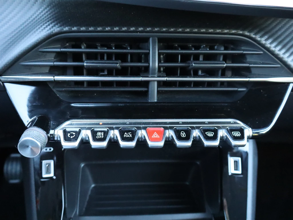 Peugeot 208 – foto 25