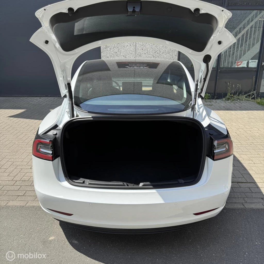 Tesla Model 3 – foto 13