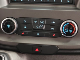 Ford Transit Custom – thumbnail 32
