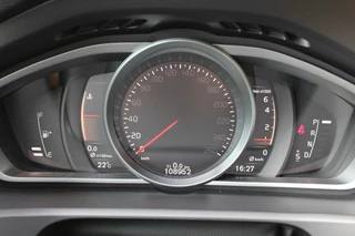 Volvo V40 – thumbnail 11