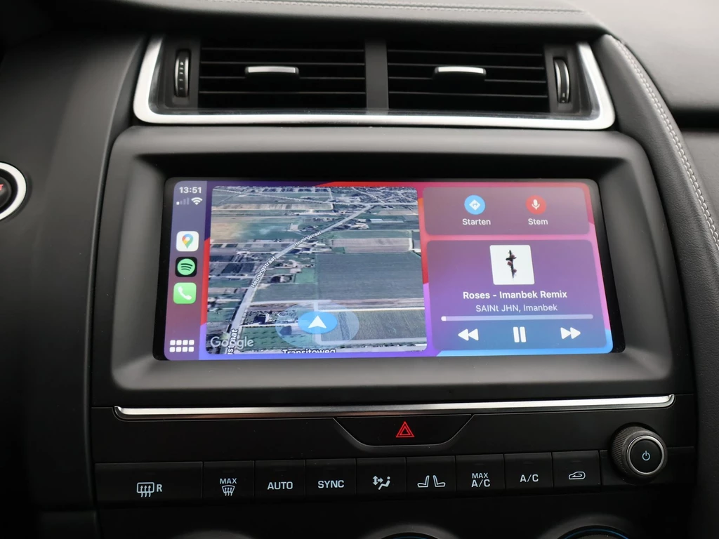 Jaguar E-PACE – foto 16
