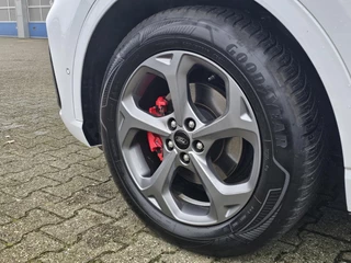 Ford Kuga – thumbnail 35