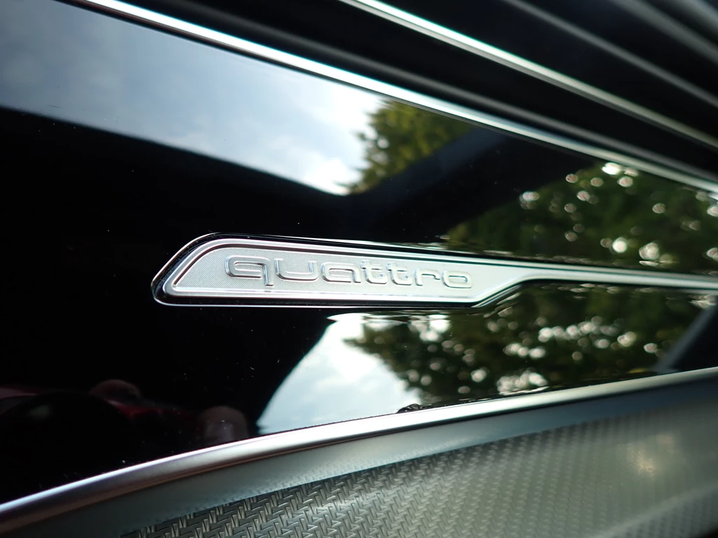 Audi RSQ8 – foto 36