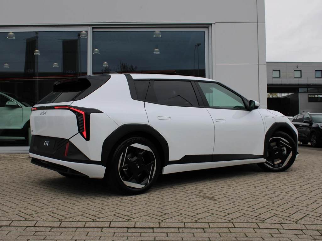 Kia EV4 – foto 6
