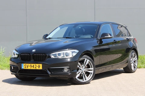 BMW 1-serie 116i Centennial High Executive AllSeason Dakspoiler !!NIEUWBINNEN!!