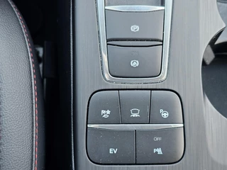 Ford Kuga – thumbnail 32