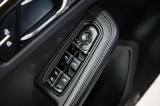 Porsche Macan – thumbnail 34