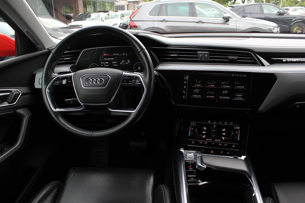 Audi e-tron – foto 13