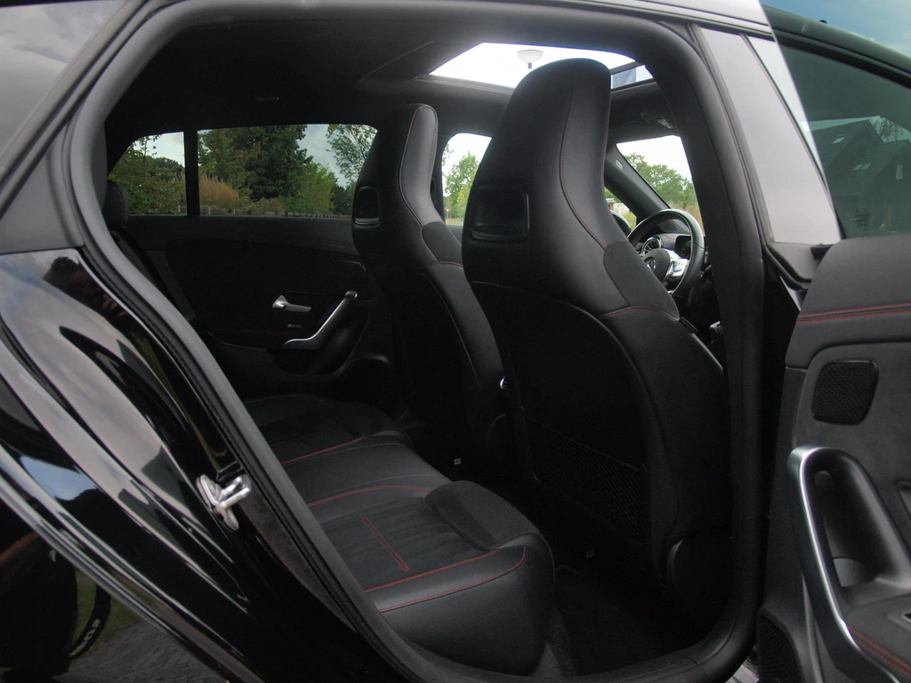 Mercedes-Benz CLA – foto 31