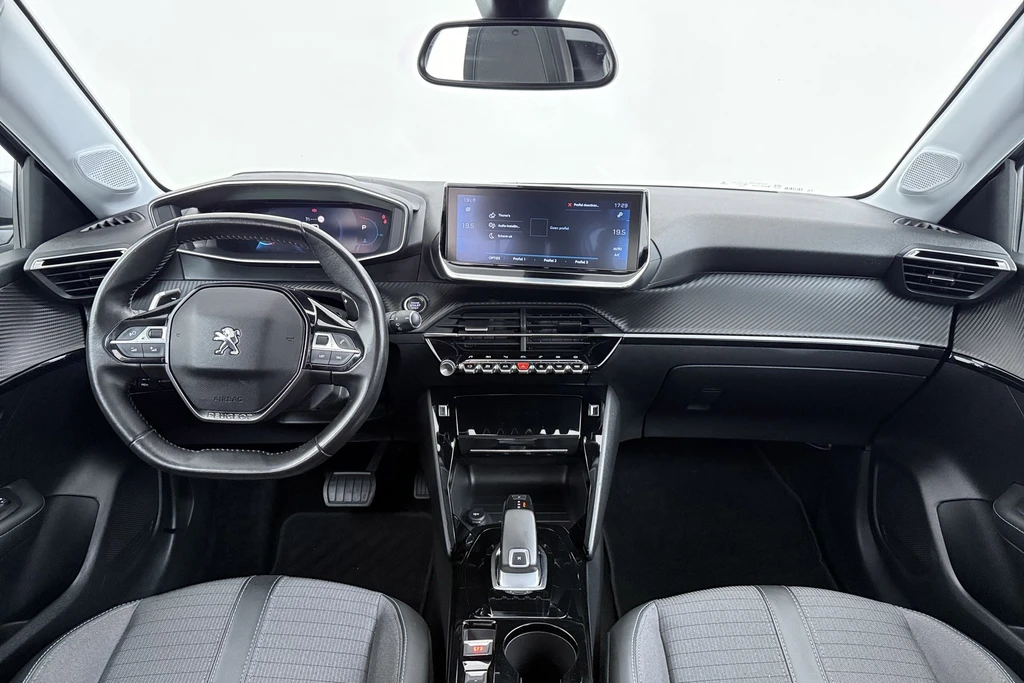 Peugeot 208 – foto 16
