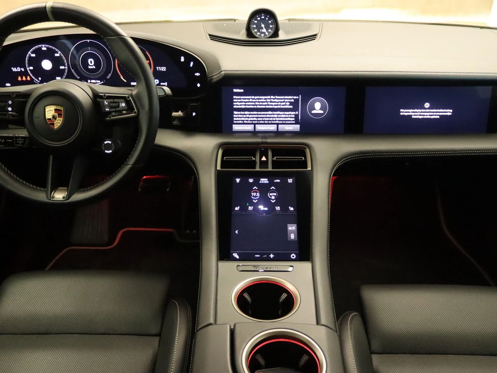 Porsche Taycan – foto 15