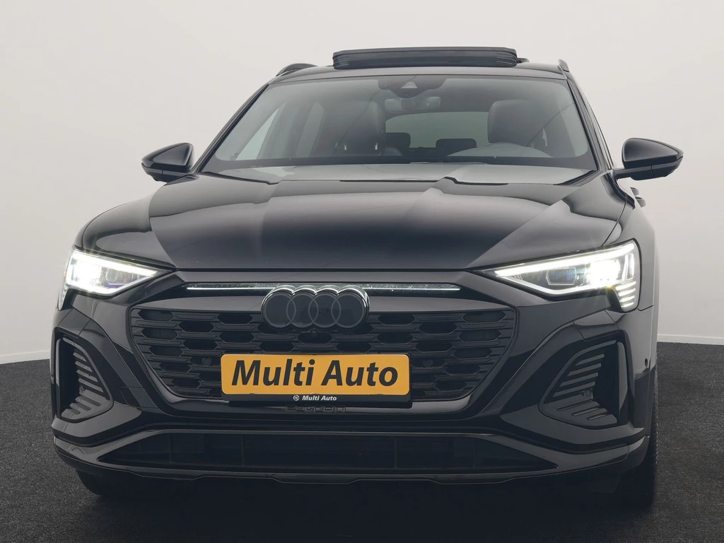 Audi Q8 Sportback e-tron – foto 10