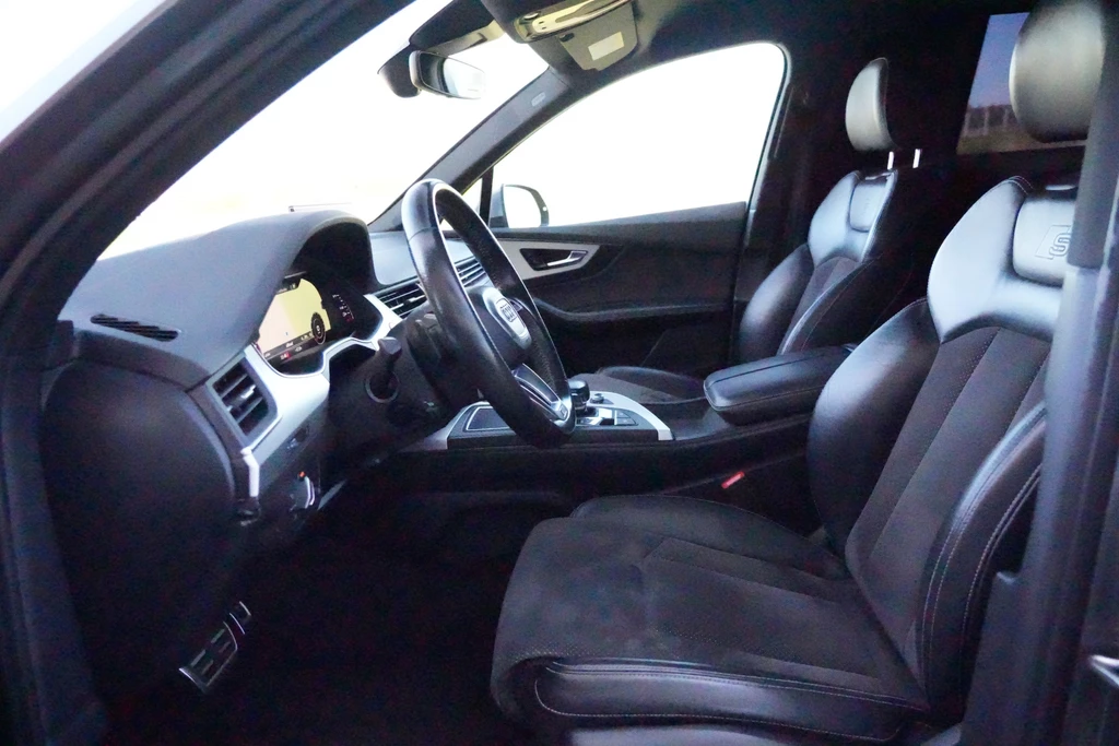 Audi Q7 – foto 11