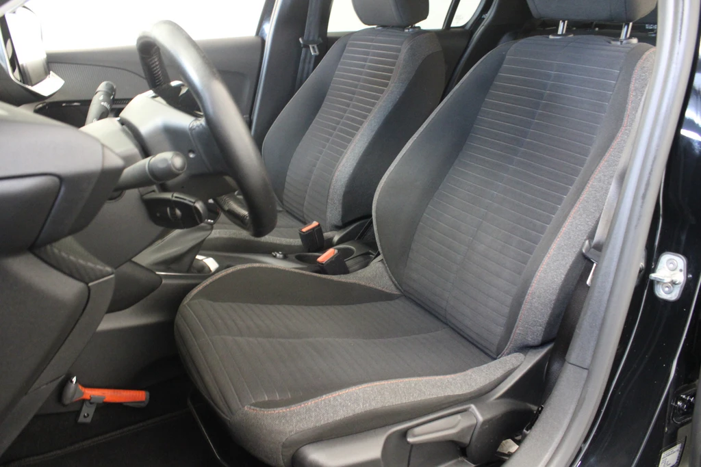 Peugeot 208 – foto 10