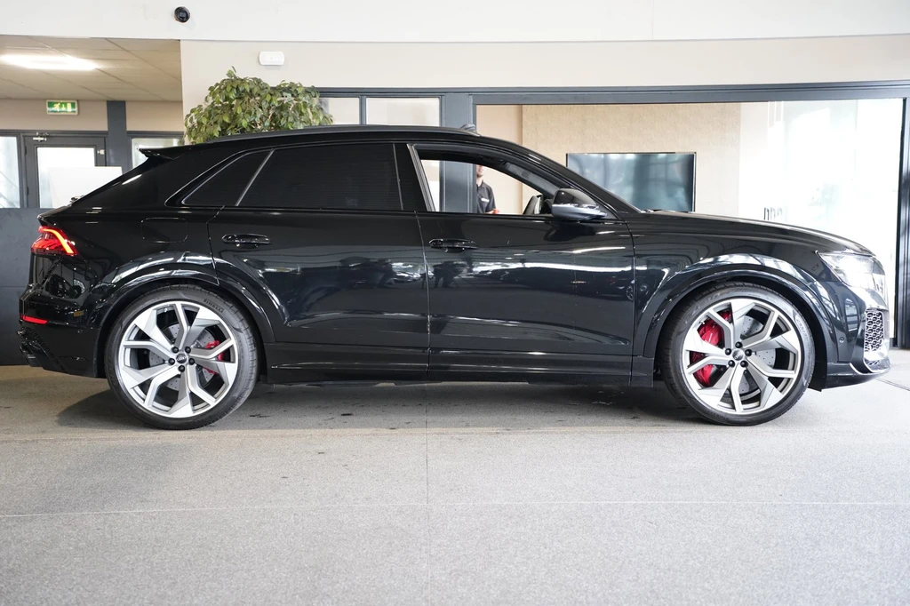 Audi RSQ8 – foto 13