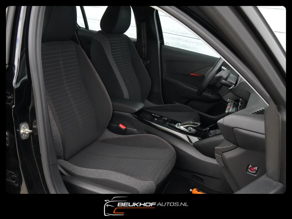 Peugeot e-208 – foto 14