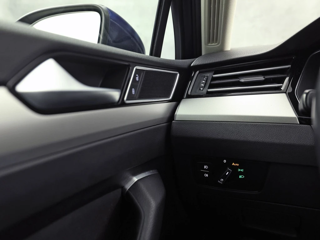 Volkswagen Passat – foto 24