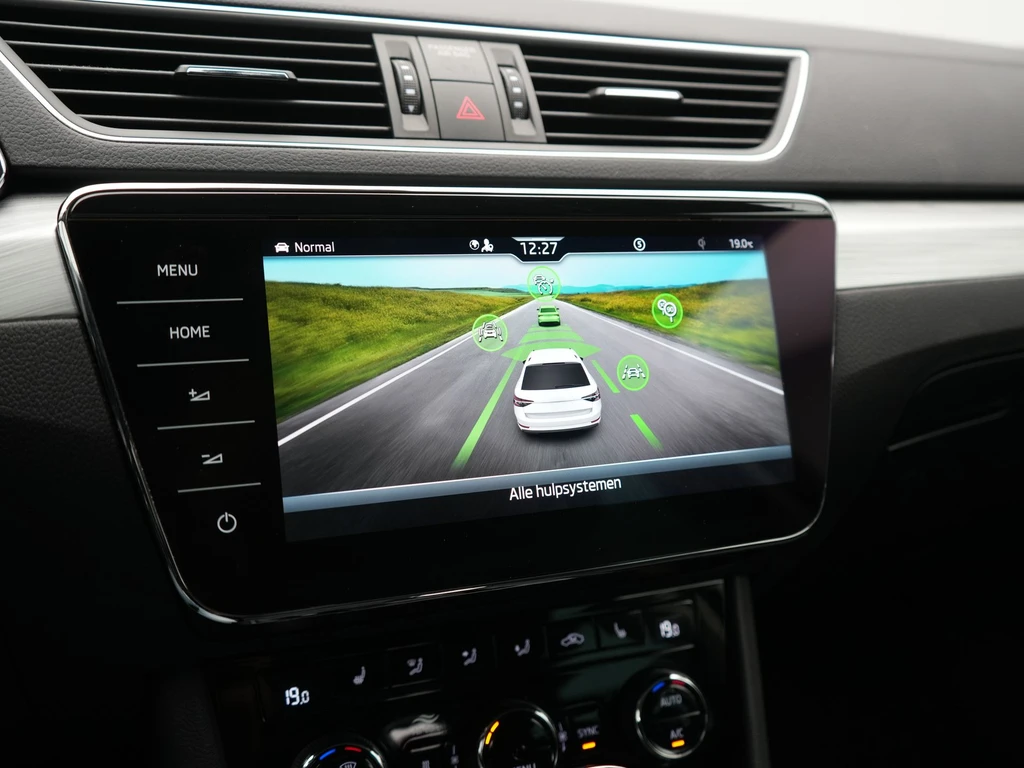 Škoda Superb – foto 32