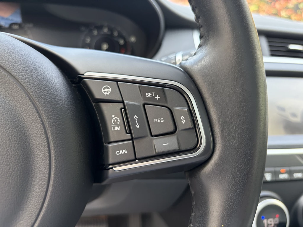 Jaguar E-PACE – foto 24