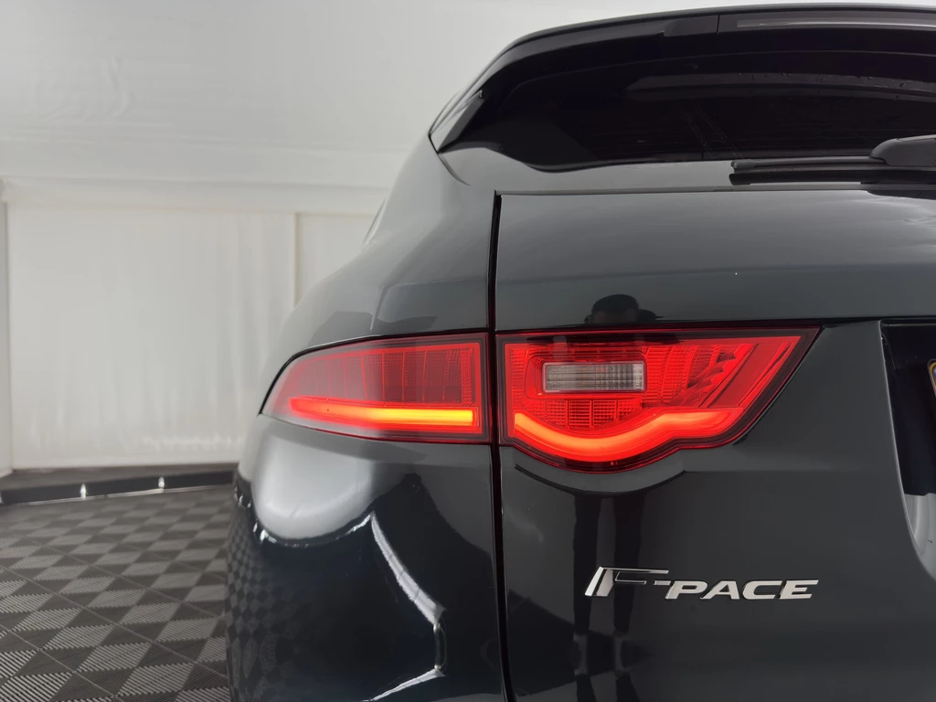 Jaguar F-PACE – foto 27