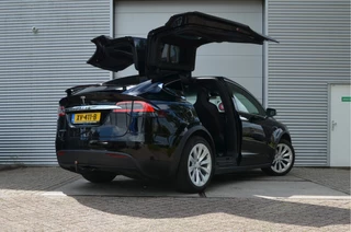 Tesla Model X – thumbnail 6