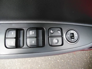 Hyundai i10 – thumbnail 10