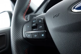 Ford Kuga – thumbnail 23